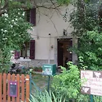 Chez Veronique Couette-café